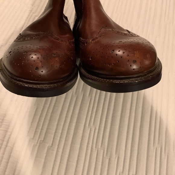 Kenneth Cole Men's chelsea boot with brogue details in brown leather Italy - Picture 15 of 16